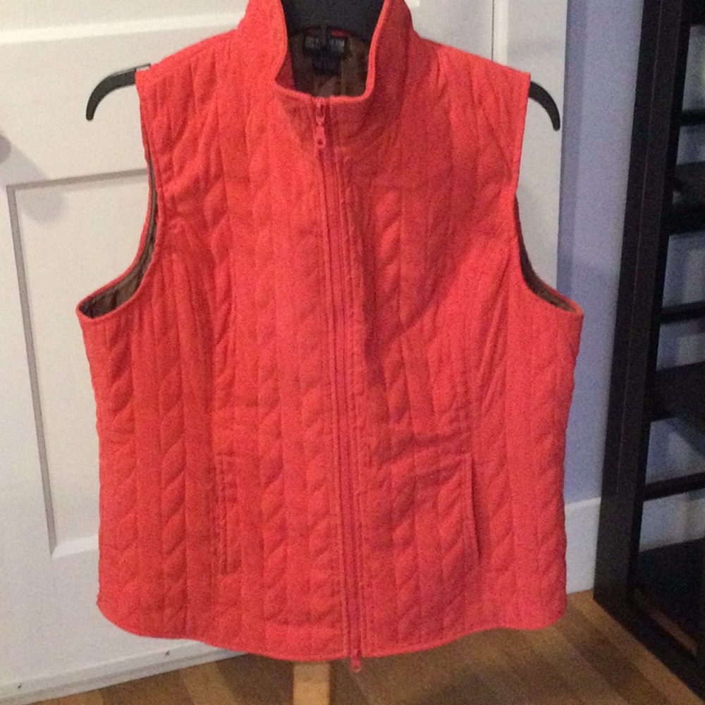 Nomadic Traders insulated vest
